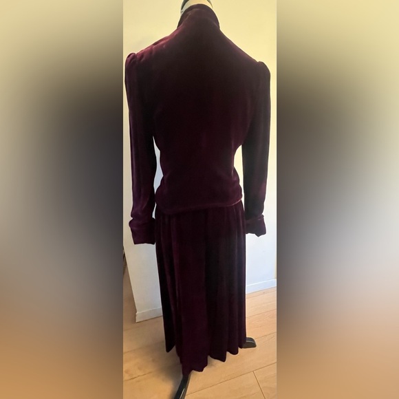 Vintage Saks Fifth Avenue Velvet Jacket & Skirt Sz 10 Eggplant Purple Silk Blend - Picture 2 of 15